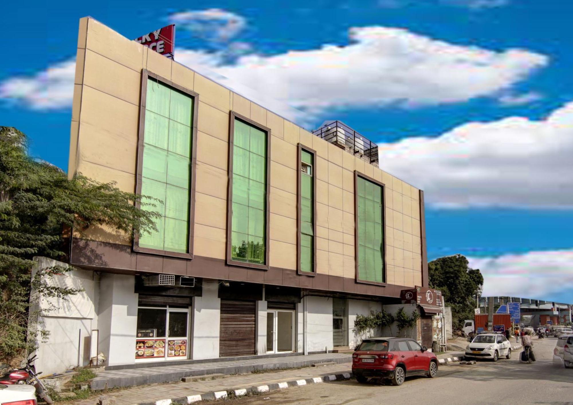 Hotel Silky Palace Near Igi Airportt Nova Deli Exterior foto