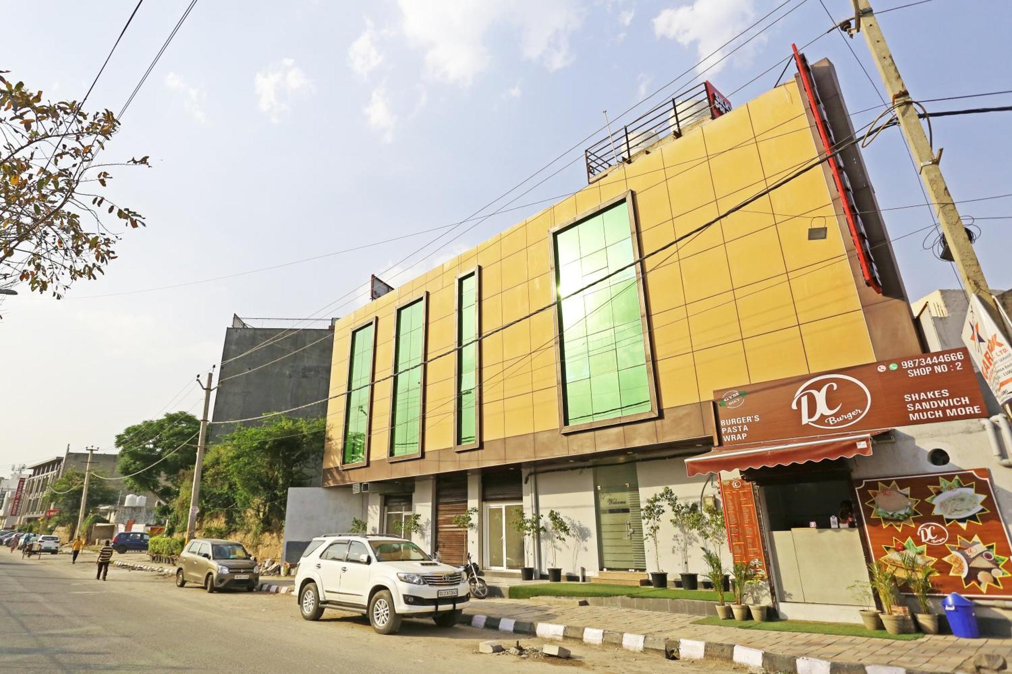 Hotel Silky Palace Near Igi Airportt Nova Deli Exterior foto